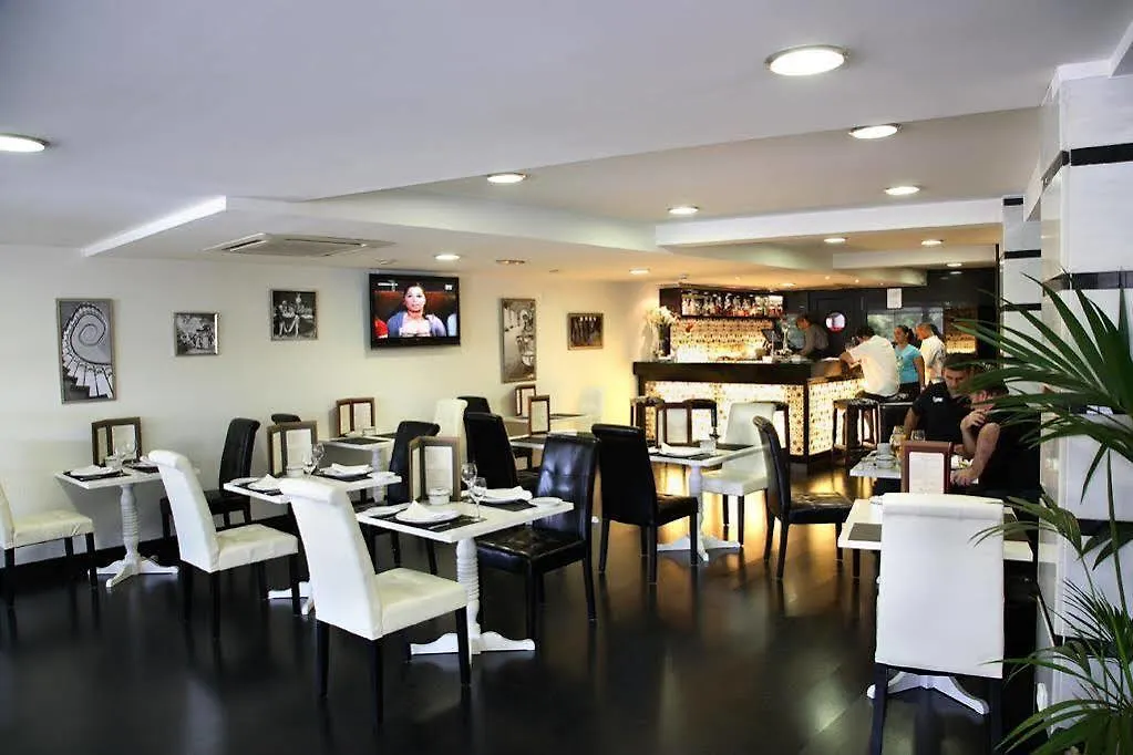 Leonardo Hotel Granada